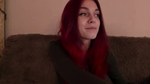 Snapshot of _caroline_coy chatting on 10-12-25, 11:31 Caroline online show from 10-12-25, 11:31