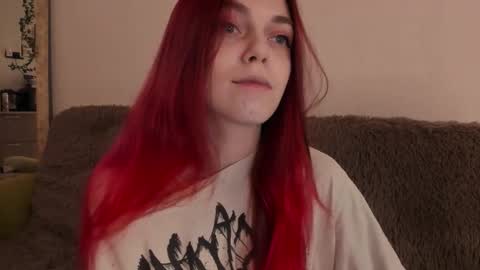 Snapshot of _caroline_coy chatting on 10-24-25, 12:12 Caroline online show from 10-24-25, 12:12