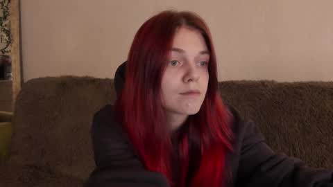 Snapshot of _caroline_coy chatting on 10-26-25, 01:28 Caroline online show from 10-26-25, 01:28