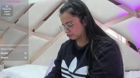 Snapshot of _carolinee_sweet chatting on 12-14-24, 07:29 Caroline Sweet online show from 12-14-24, 07:29