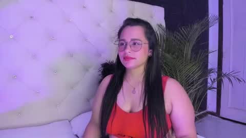 Snapshot of _carolinee_sweet chatting on 01-08-25, 09:21 Caroline Sweet online show from 01-08-25, 09:21