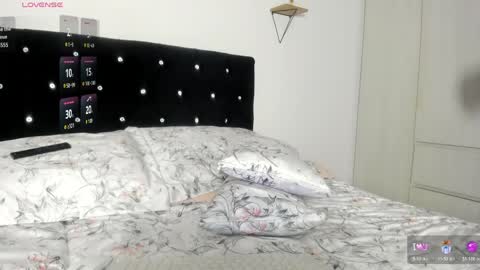Snapshot of _cereza_ chatting on 05-13-26, 08:38 Bella online show from 05-13-26, 08:38