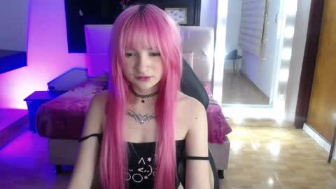 Snapshot of _charlotte_collins_ chatting on 04-28-26, 03:50 _charlotte_collins_ online show from 04-28-26, 03:50