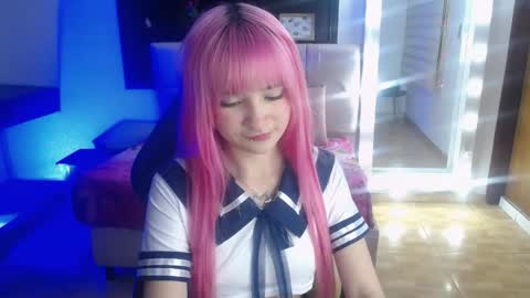 Snapshot of _charlotte_collins_ chatting on 04-30-26, 03:18 _charlotte_collins_ online show from 04-30-26, 03:18