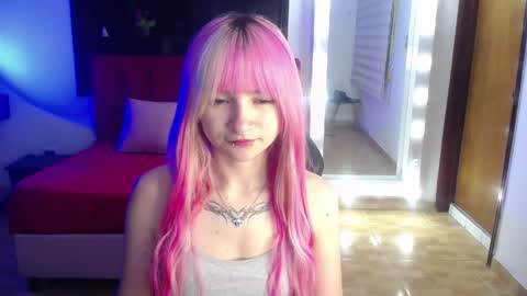 Snapshot of _charlotte_collins_ chatting on 05-28-26, 03:31 _charlotte_collins_ online show from 05-28-26, 03:31