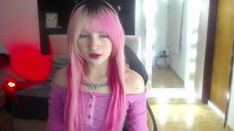 Snapshot of _charlotte_collins_ chatting on 07-10-26, 04:53 _charlotte_collins_ online show from 07-10-26, 04:53