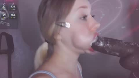 Snapshot of _chatur_babe chatting on 06-14-26, 08:33 Angelina online show from 06-14-26, 08:33
