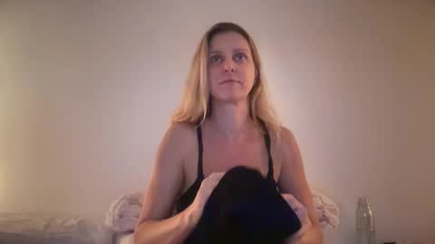 Chelsea xo online show from 02-06-26, 05:01