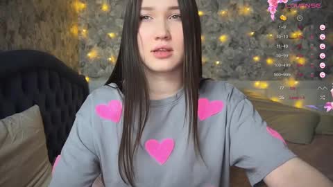 Snapshot of _chloe_miller_ chatting on 03-04-25, 08:27 _chloe_miller_ online show from 03-04-25, 08:27