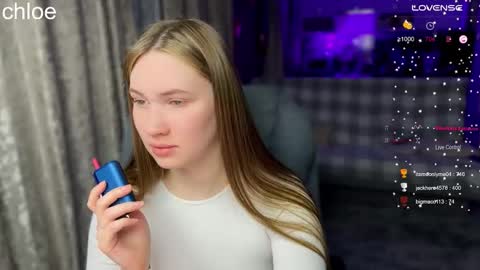 Snapshot of _chloe_miller_ chatting on 11-06-25, 08:32 _chloe_miller_ online show from 11-06-25, 08:32