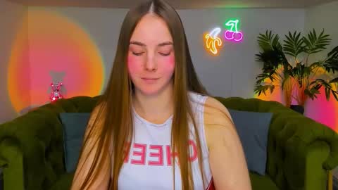 Erika online show from 11-30-25, 07:40