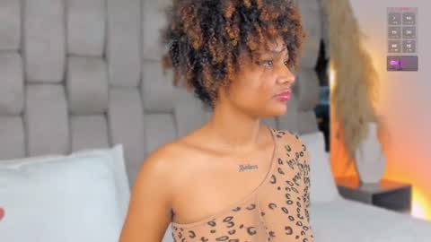 Snapshot of _curly_girl_ chatting on 06-30-26, 01:39 online show from 06-30-26, 01:39