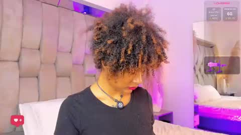 Snapshot of _curly_girl_ chatting on 07-31-26, 03:06 online show from 07-31-26, 03:06