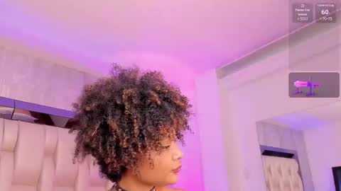 Snapshot of _curly_girl_ chatting on 08-06-26, 03:52 online show from 08-06-26, 03:52