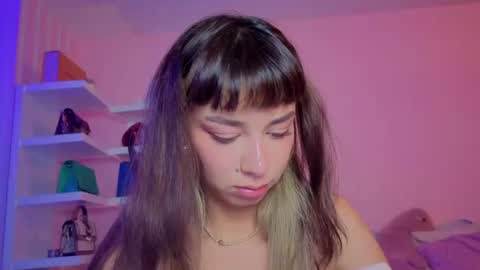 Snapshot of _cute_isabella_ chatting on 07-05-26, 04:19 _cute_isabella_ online show from 07-05-26, 04:19