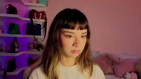 Snapshot of _cute_isabella_ chatting on 07-06-26, 11:18 _cute_isabella_ online show from 07-06-26, 11:18