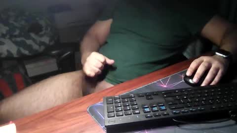 Snapshot of _daddypimp chatting on 02-11-26, 01:10 Paul online show from 02-11-26, 01:10