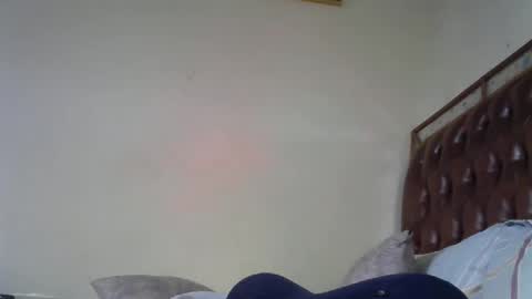 lily online show from 10-31-25, 08:37