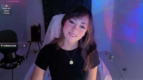 Snapshot of _denisse_peterson_ chatting on 10-09-25, 04:10 DENISE online show from 10-09-25, 04:10