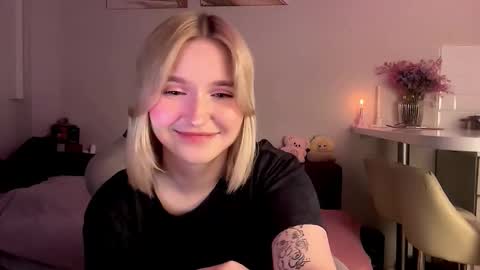 Snapshot of _dewpoint_ chatting on 11-13-25, 05:34 Ri online show from 11-13-25, 05:34