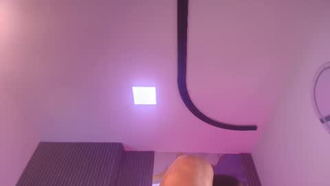 Snapshot of _diionne chatting on 05-27-26, 07:33 Dione online show from 05-27-26, 07:33