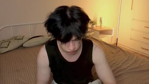 Snapshot of _dream_boys_ chatting on 09-14-25, 04:17 _dream_boys_ online show from 09-14-25, 04:17