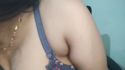 _dreamgirl_0 online show from 03-21-26, 10:46