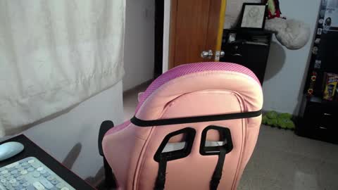 Abbye online show from 02-05-25, 01:11