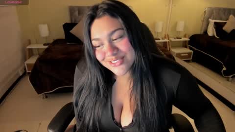 Snapshot of _dulcinea_1 chatting on 10-07-25, 03:04 Dulcinea online show from 10-07-25, 03:04