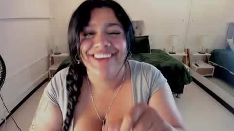 Snapshot of _dulcinea_1 chatting on 06-11-26, 12:43 Dulcinea online show from 06-11-26, 12:43