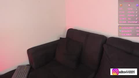 Emma and Tonny online show from 03-10-25, 03:20