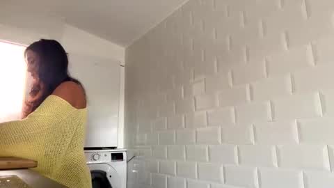  elena barra online show from 04-21-26, 08:53