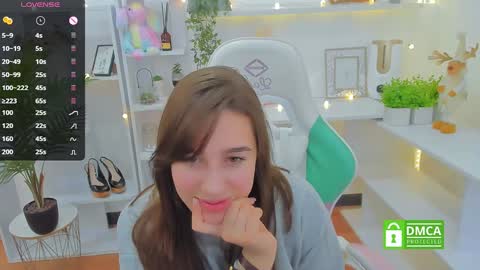 Lizzy  online show from 12-31-24, 12:43