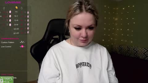 chloue and Gretta online show from 12-21-24, 05:14