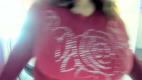 Snapshot of _emily_rosee_ chatting on 10-15-25, 11:21 Emily online show from 10-15-25, 11:21