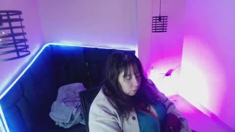 Snapshot of _emily_rosee_ chatting on 11-22-25, 12:15 Emily online show from 11-22-25, 12:15