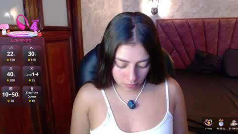 Snapshot of _emma_diamond_ chatting on 11-04-25, 07:24 Emma online show from 11-04-25, 07:24
