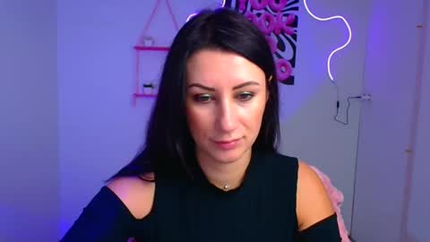 Snapshot of _emma_lay chatting on 10-10-25, 06:23 Emma online show from 10-10-25, 06:23