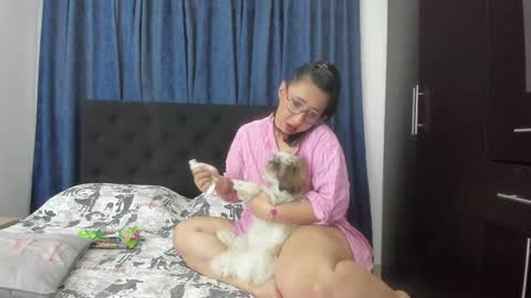 Snapshot of _emma_loyd_ chatting on 01-03-25, 07:07 Emma online show from 01-03-25, 07:07