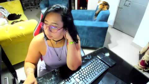 Snapshot of _emma_loyd_ chatting on 02-03-25, 11:36 Emma online show from 02-03-25, 11:36