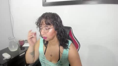 Snapshot of _emma_loyd_ chatting on 09-12-25, 11:04 Emma online show from 09-12-25, 11:04