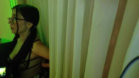 Snapshot of _emmaa_harper chatting on 09-25-25, 08:18 Emmaa Harper3 online show from 09-25-25, 08:18