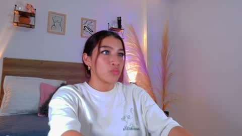 Snapshot of _emmacherry chatting on 06-30-26, 04:19 _emmacherry online show from 06-30-26, 04:19