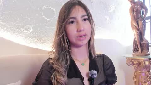 Snapshot of _emmawalka chatting on 10-19-25, 07:36 _emmawalka online show from 10-19-25, 07:36