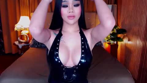 _empressvalerie_ online show from 01-08-26, 01:41