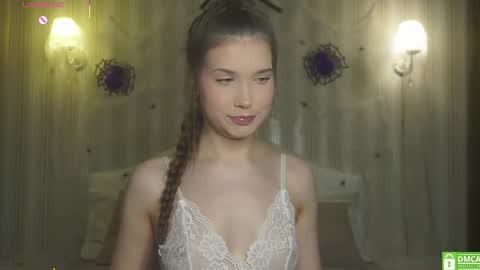 Snapshot of _eva_lee chatting on 11-08-25, 09:02 Alice online show from 11-08-25, 09:02