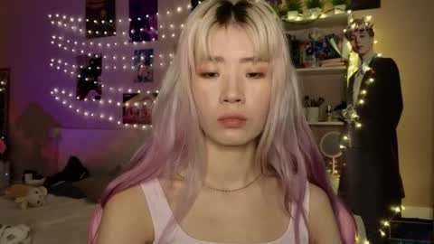 EveEva online show from 02-10-26, 01:21