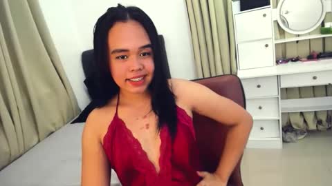 Snapshot of _eyesonme69_ chatting on 10-24-25, 09:17 dianna online show from 10-24-25, 09:17