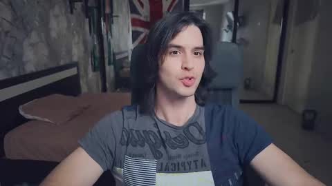 Snapshot of _fatrabbit chatting on 02-05-26, 12:10 Keanu online show from 02-05-26, 12:10