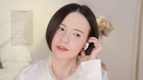 Snapshot of _female_essence_ chatting on 12-22-24, 02:28 Essie online show from 12-22-24, 02:28